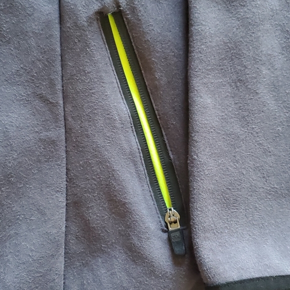 Performance jacket - Picture 2 of 6